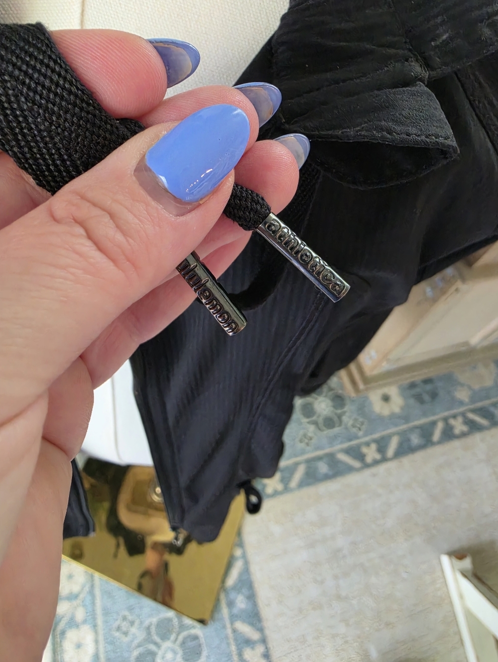 Lululemon Transition Jacket - Picture 3 of 10
